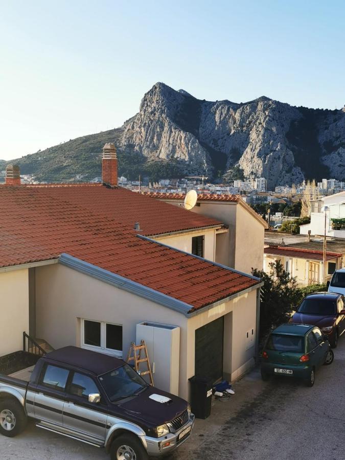 Apartment Vista Омиш Экстерьер фото