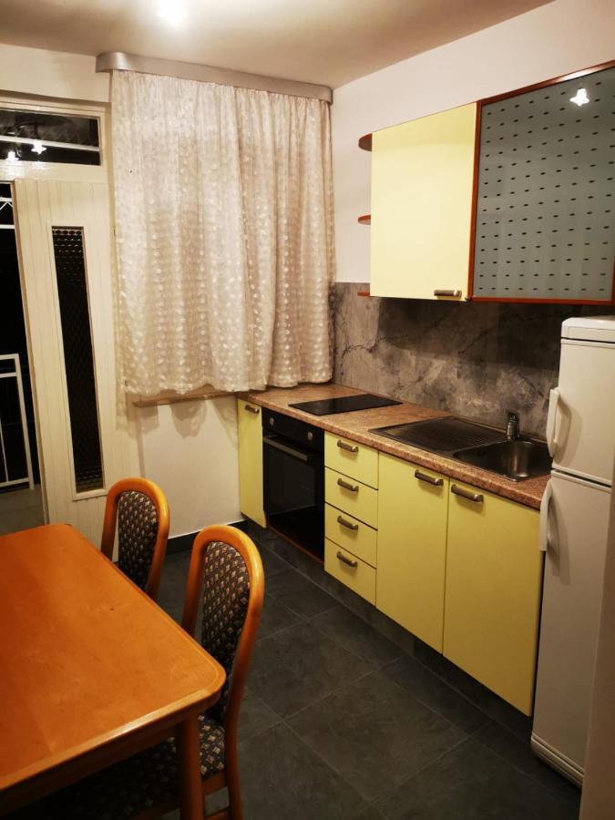 Apartment Vista Омиш Экстерьер фото